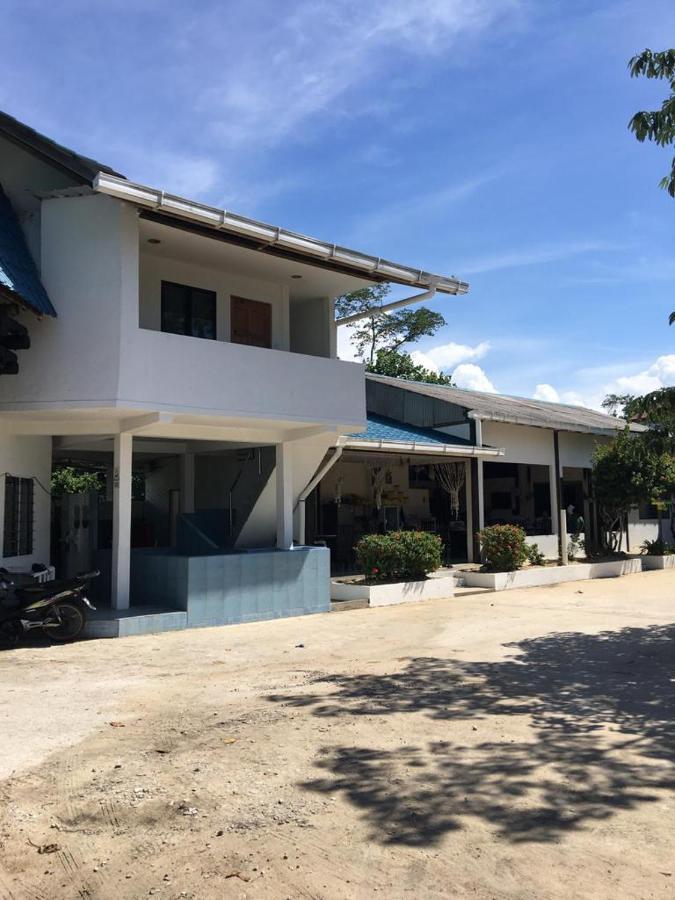 Pandan Goldcoast Holiday Villa Lundu Exterior foto